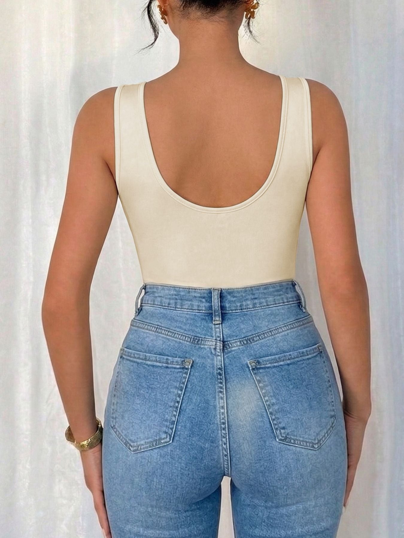 63528970-404a-492c-9eed-b441ebf0ceb5-Max